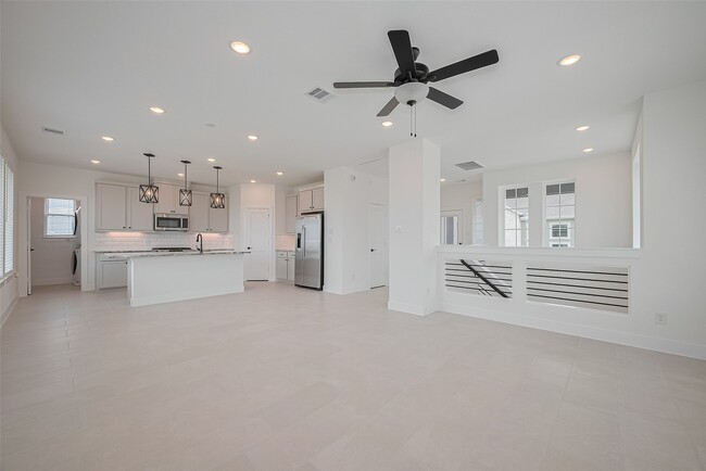 Photo - 7746 Meadow Mouse Ln