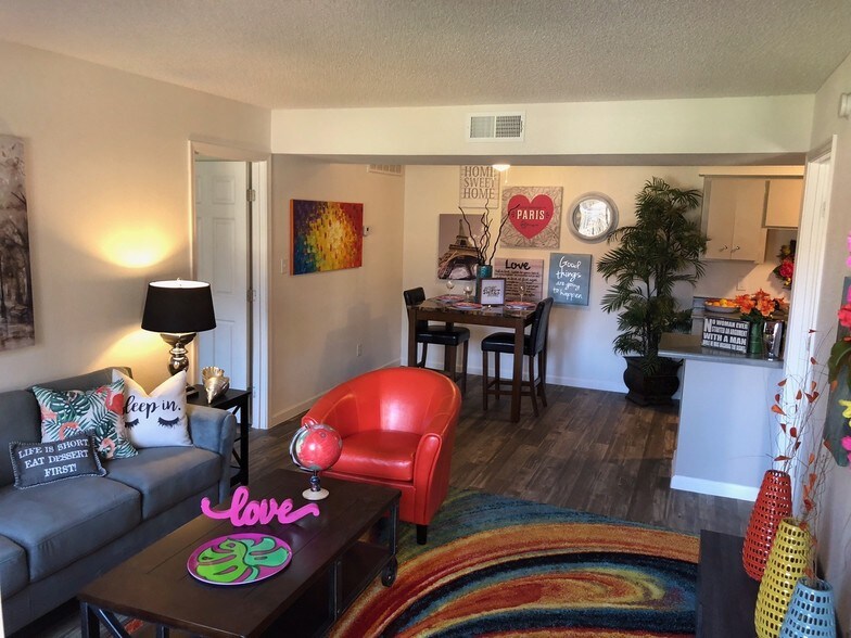 Tuscany Pointe Villas Apartments For Rent in Phoenix, AZ
