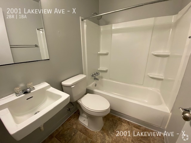 Building Photo - Lakeview Manor Rental