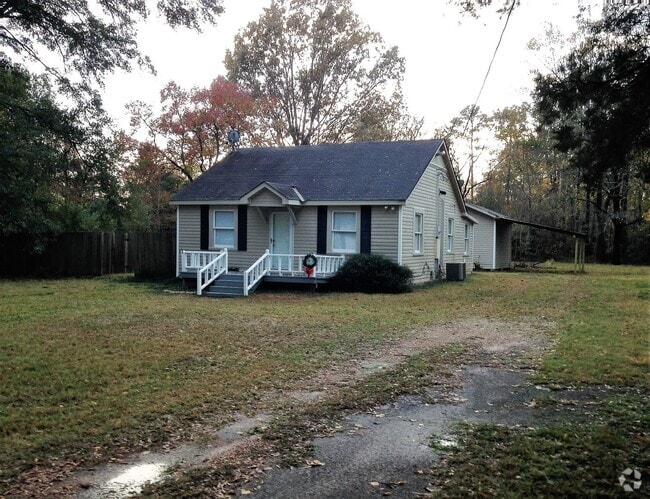 Building Photo - **CHARMING 2/1 BENTON HOME**