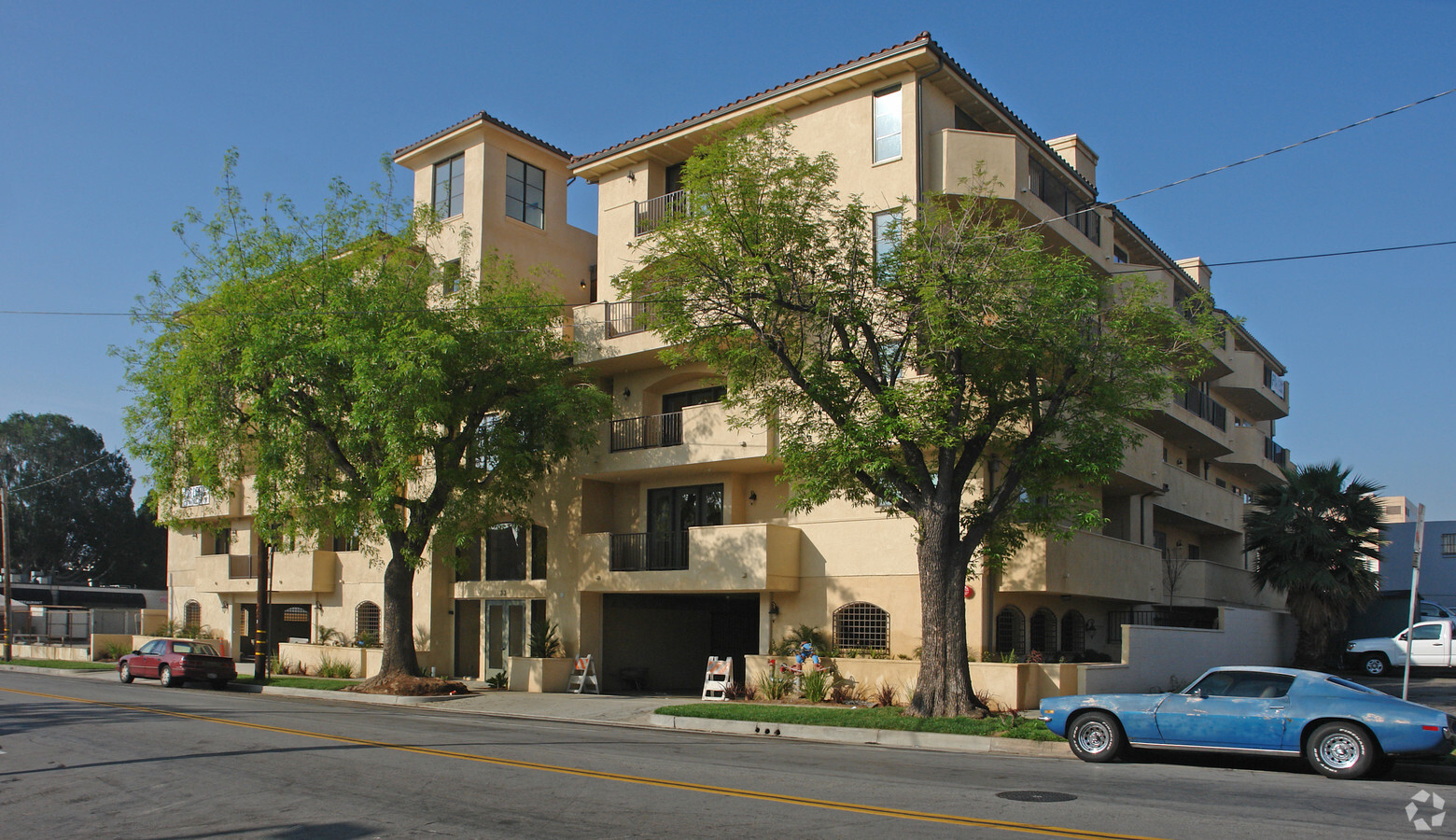 The Bellevue Pasadena - The Bellevue Pasadena Apartments