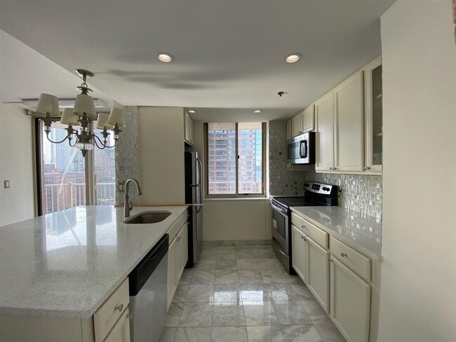 Building Photo - 1 2nd St Unit 1301 Rental