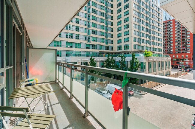 Photo - 65 Lillian St Unit ID1345787P