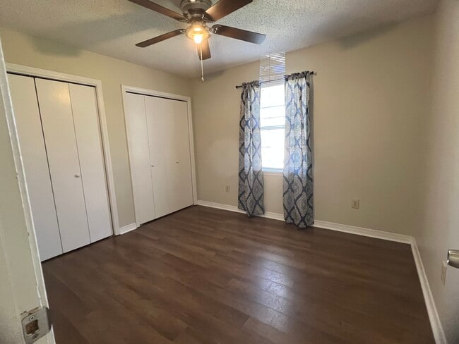 Bedroom - 10612 Ford Dr