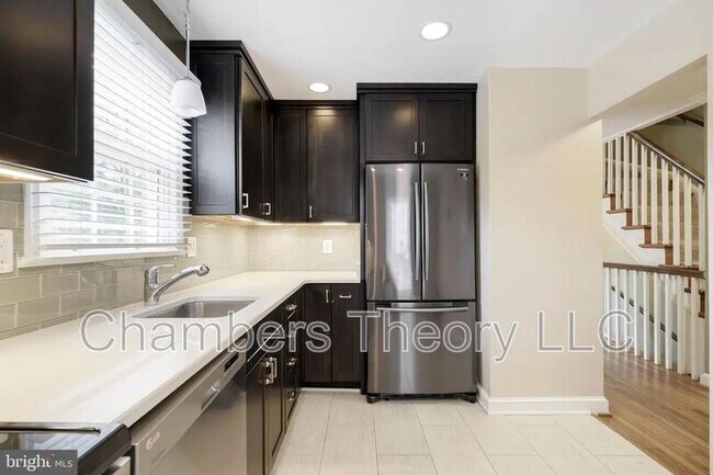 Photo - 1800 21st St N