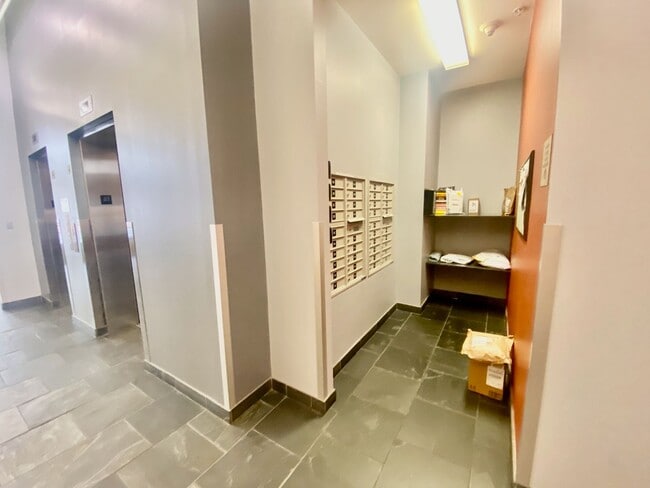 Photo - 1230 Arch St