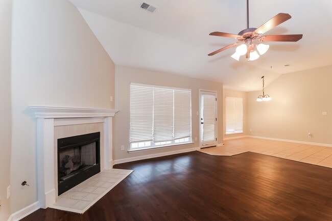 Photo - 5467 Milton Ridge Dr