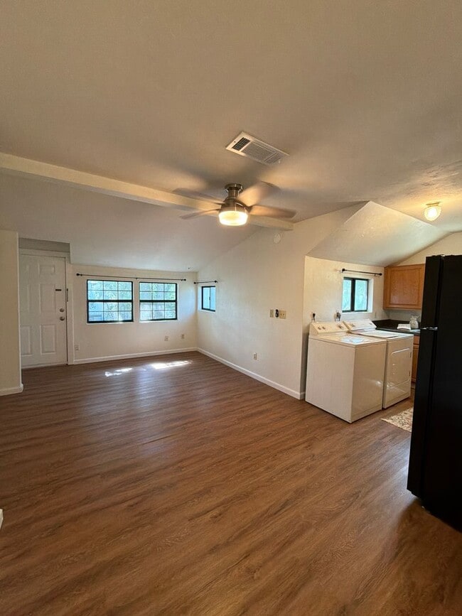 Photo - 534 E Call St Unidad APT D