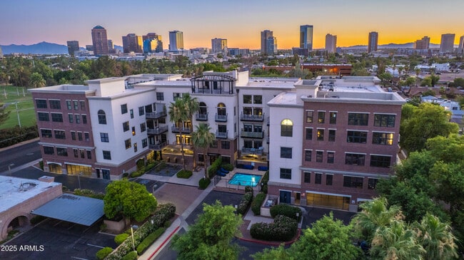 Photo - 914 E Osborn Rd