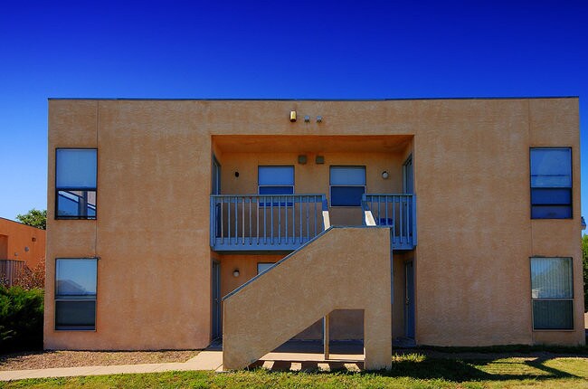 Photo - Gallinas Valley Apts