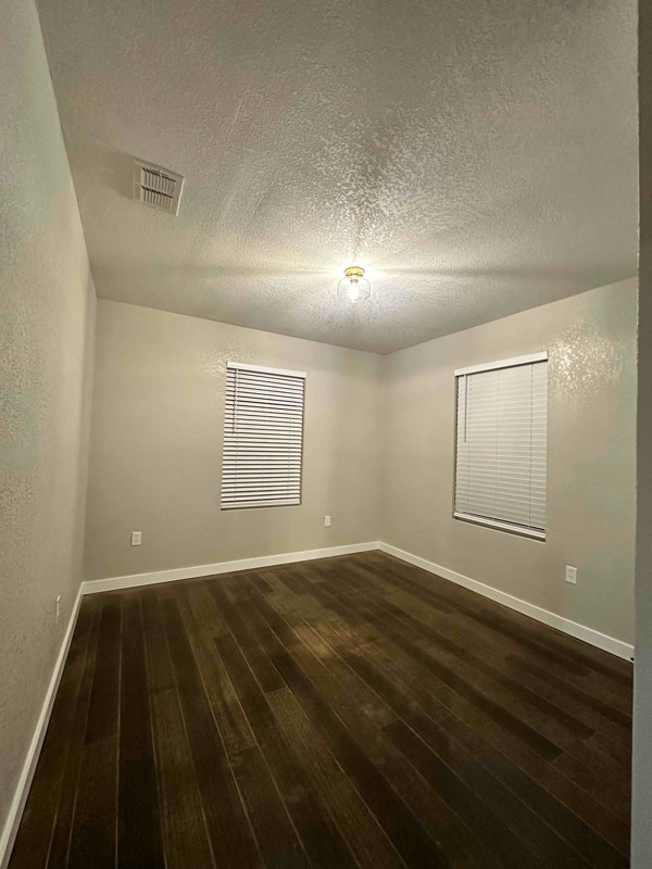 Photo - 606 W Duncan Ave