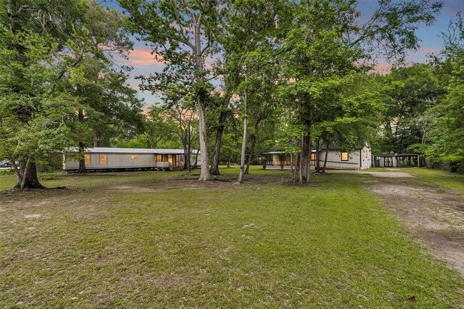 Building Photo - 19339 Forest Ln Cir