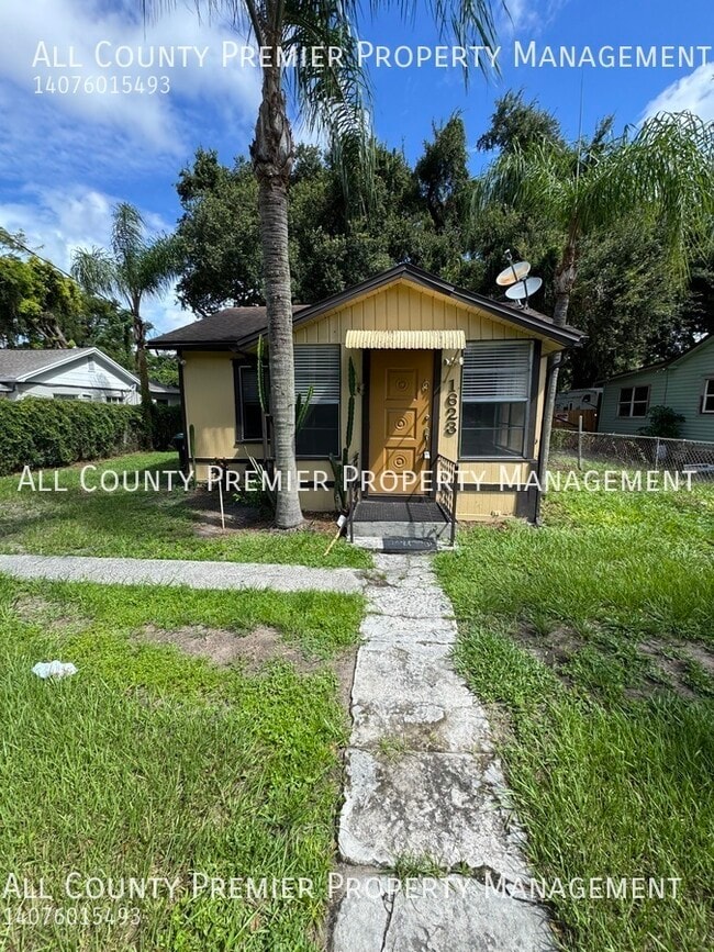 Building Photo - 1623 Grand St Rental