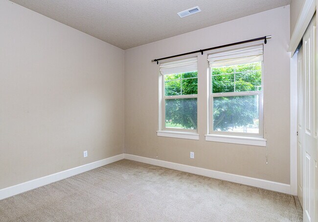 Photo - 14822 SW Mulberry Dr