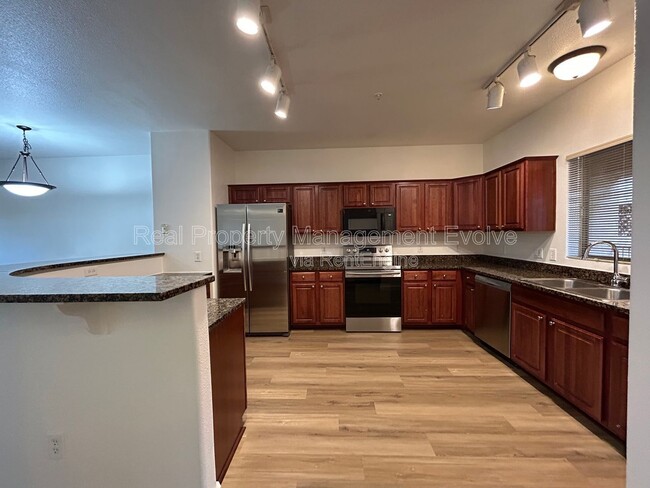 Photo - 920 E Devonshire Ave Unit 2028