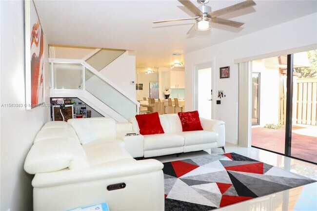 Photo - 3900 County Line Rd