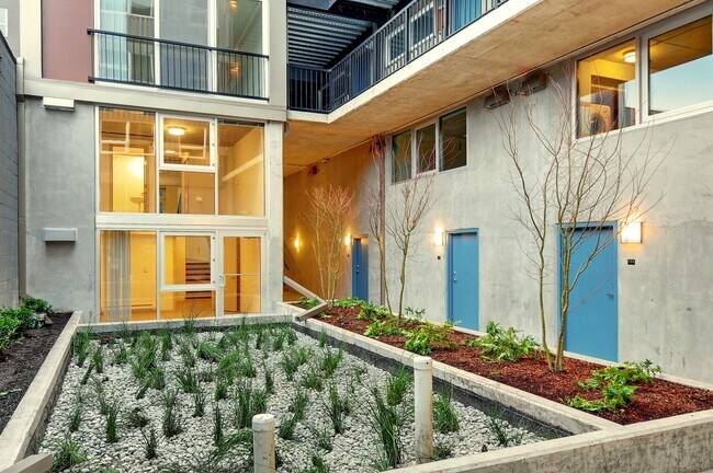 Photo - H2O Apartments