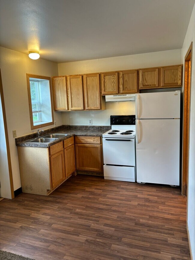 Photo - 1401 Harlyn Ave