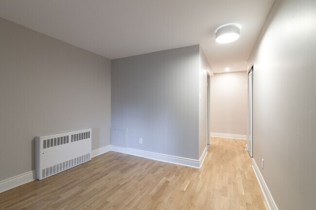 Photo - 3460 Rue Durocher Unit 1105