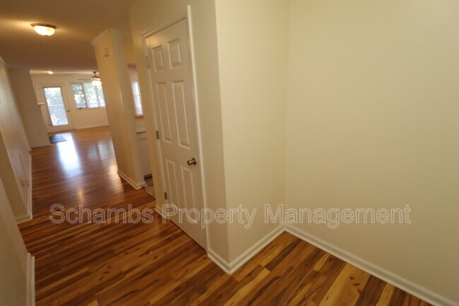 Photo - 510 Springfork Dr