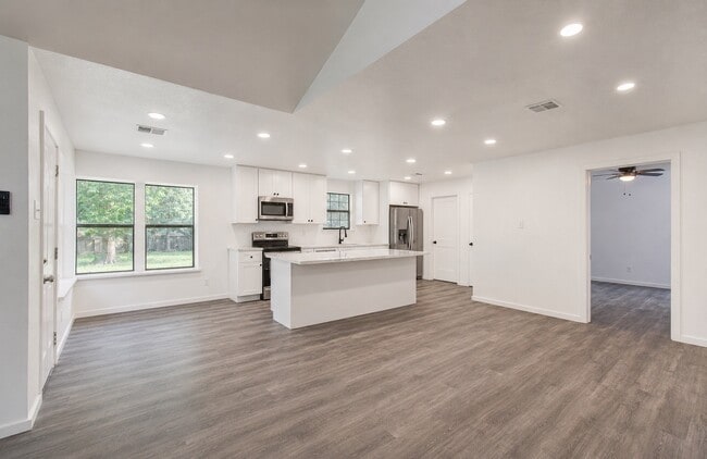 Photo - 816 Glen Hollow Dr