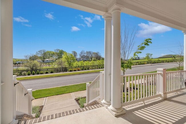 Photo - 3 bedroom home with 3.5 bathrooms and 2 Car Garage