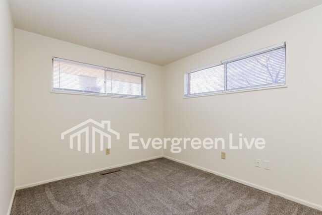 Photo - Currently accepting applications!