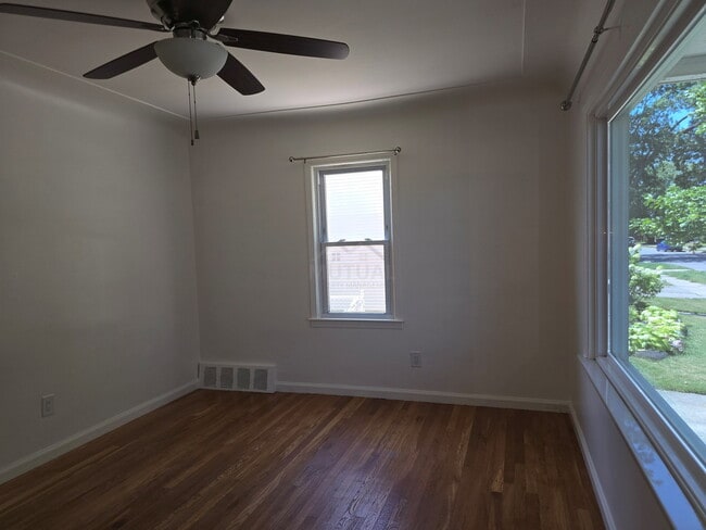 Photo - 534 Ardmore Dr