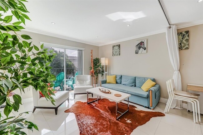 Photo - 618 Euclid Ave Unit 204