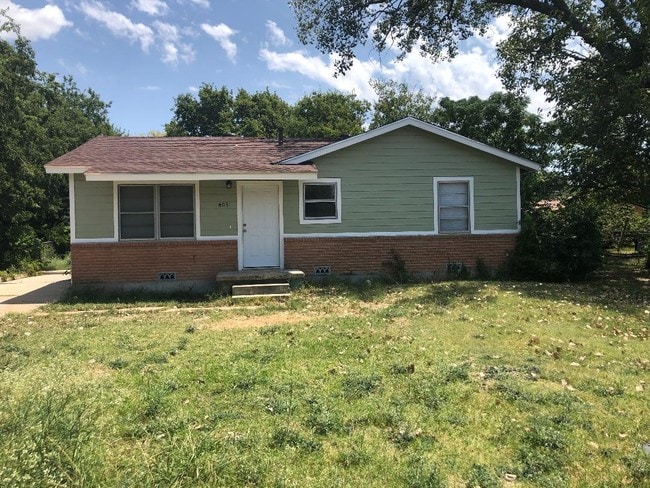 Building Photo - 403 S 7th St