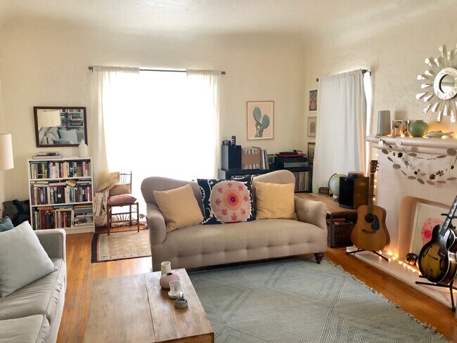 Livingroom - 3459 Winslow Dr Unit 3457