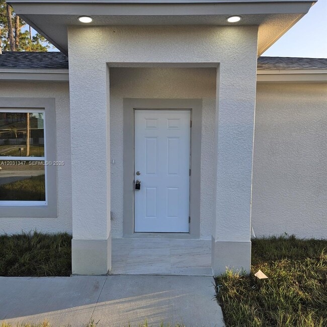 Photo - 3819 3rd St W