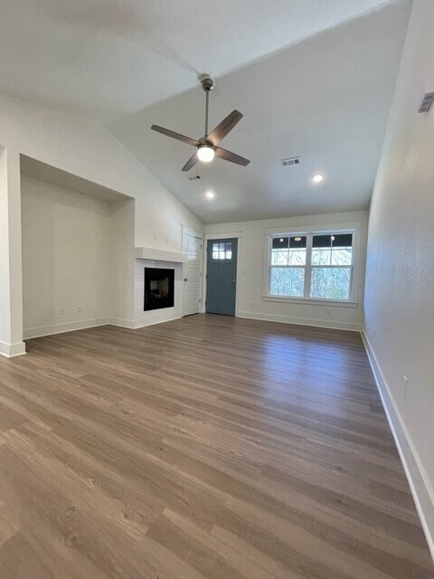 Photo - 57 Eriboll Ln