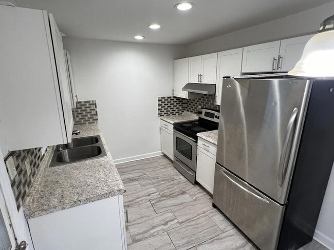 Photo - 222 Weston Rd