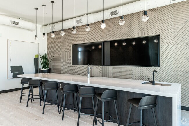 Clubhouse - NoMa Apartments