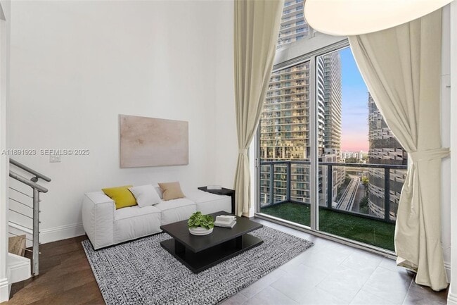 Building Photo - 1050 Brickell Ave Unit 1006
