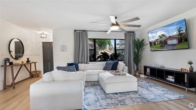 Building Photo - 9510 NW 31st Pl Rental