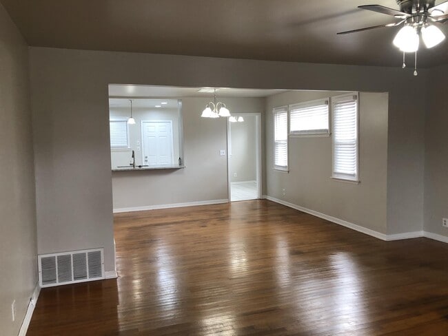 Photo - 2534 NW 20th St