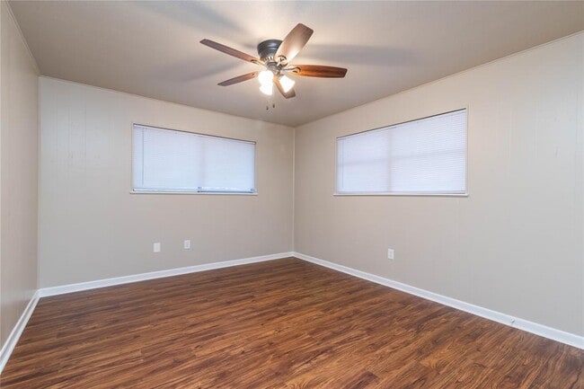 Photo - 97 Peach St