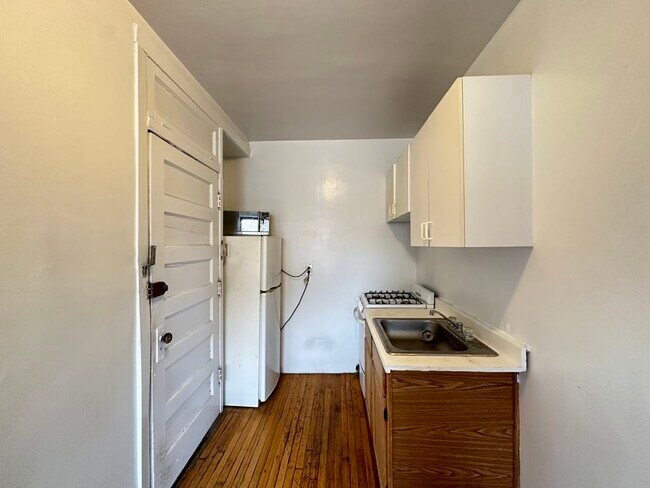 Photo - 3306 W Schubert Ave Unidad N3