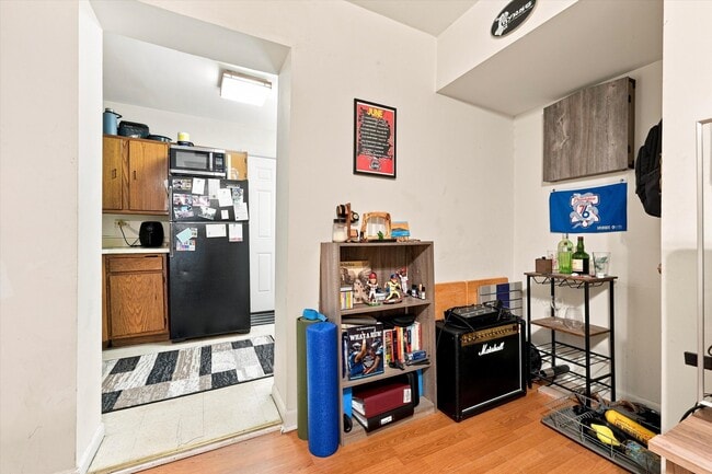 Photo - 620 Catharine St Unit 1