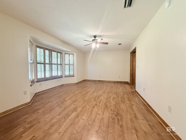 Photo - 106 S Beech St