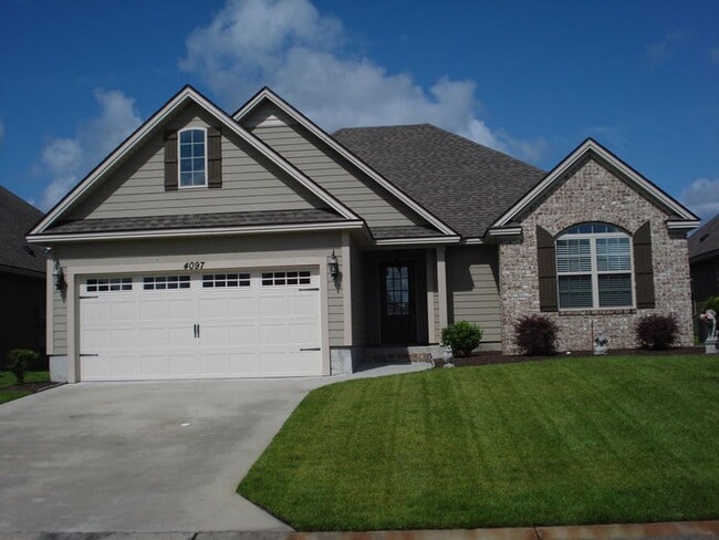 Photo - Exquisite Georgia Living: Elegant 3-Bedroom Home with Modern Amenities in Hahira. Located in Nels...