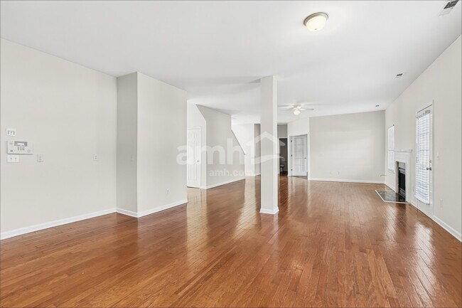 Photo - 1010 Golden Crest Dr