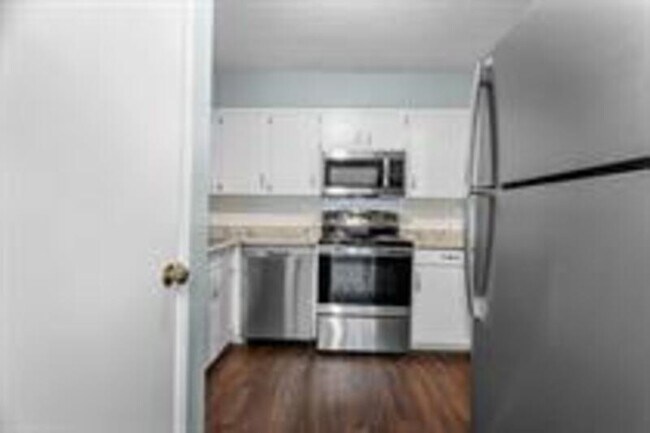 Photo - 5 NW O'Brien Rd