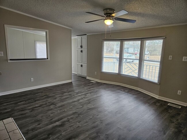 Photo - NEW LISTING!!!!!