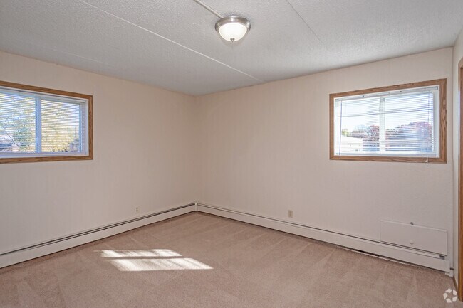2HAB, 1BA - 990 ft²
