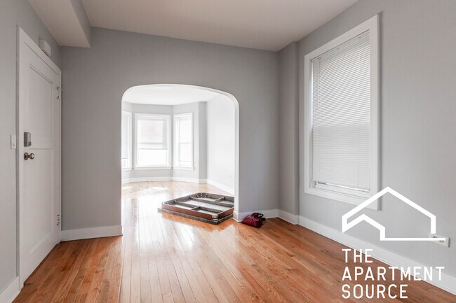 Photo - 4736 W Armitage Ave Unit 1