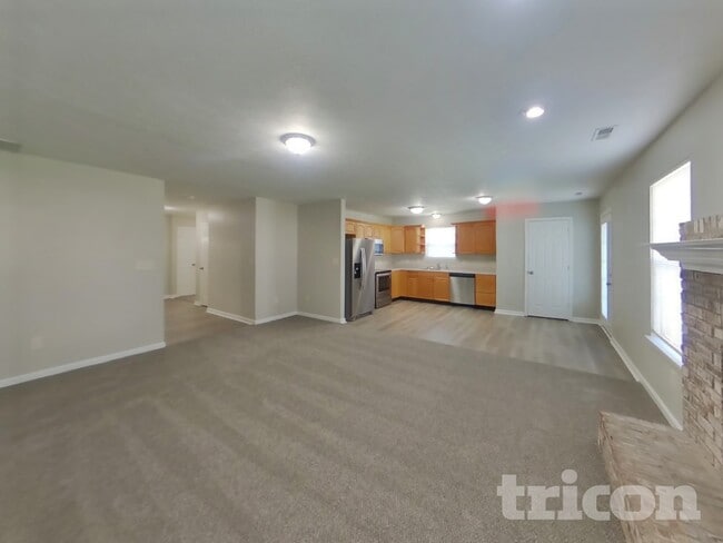 Photo - 214 Rolling Ridge Dr