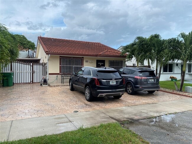 Building Photo - 9075 NW 117th Terrace Rental